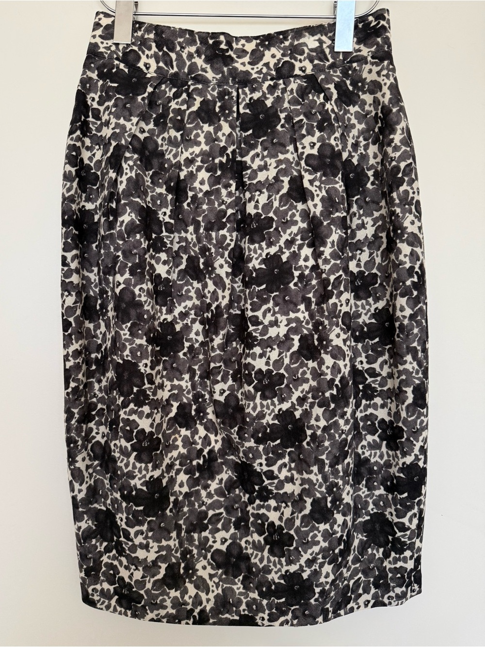 Vintage ALFRED SUNG Virgin Wool Lined Pleated Pencil Skirt Black White Floral 6